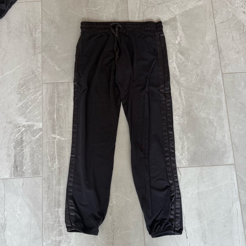 Pj Harlow Joggers View 2